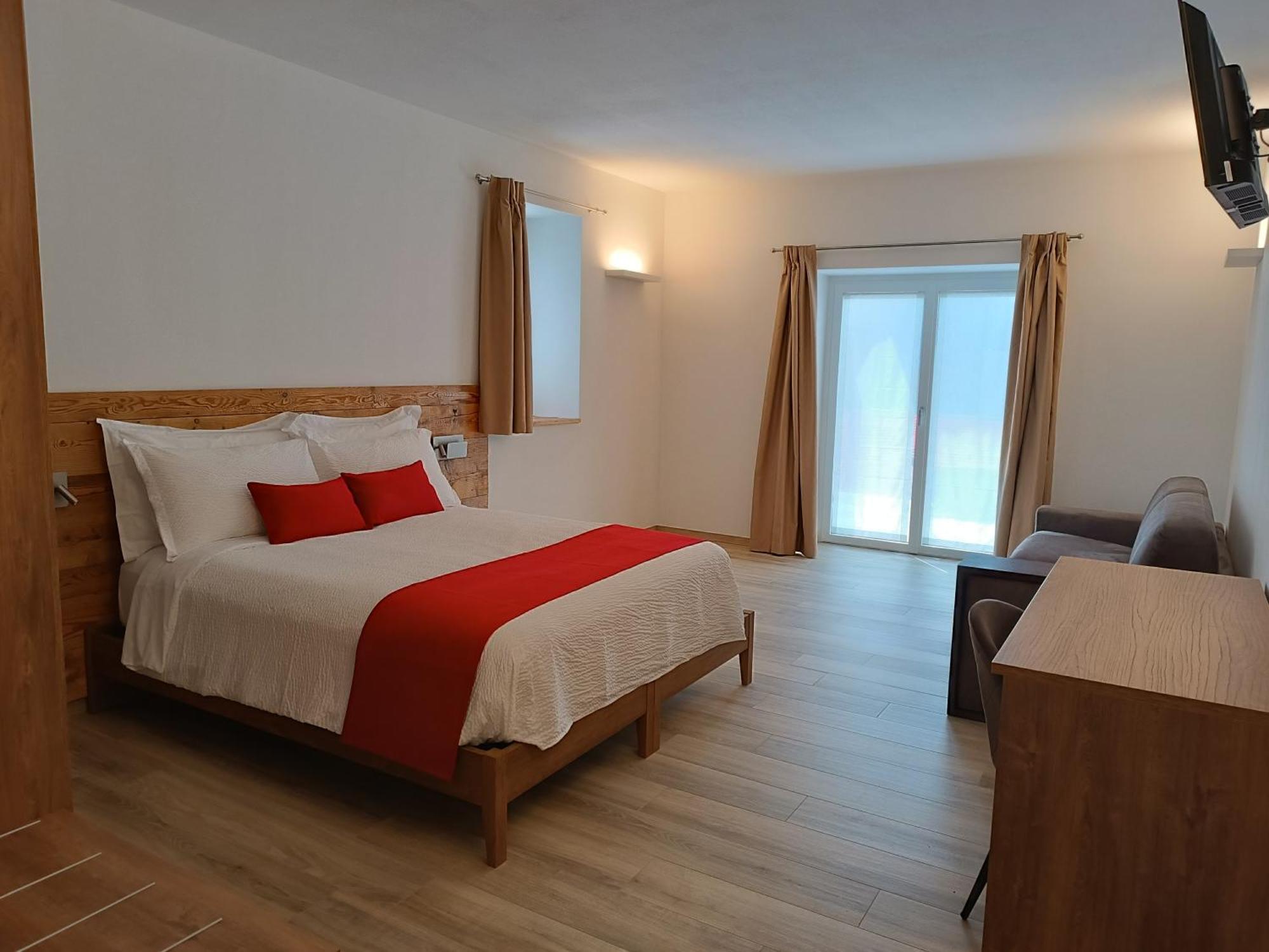 Bed and Breakfast Casa Novecentosei Sonico Esterno foto